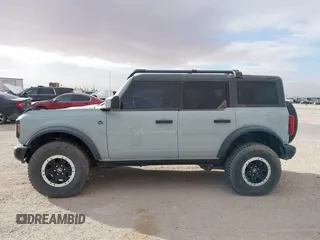2022 Ford Bronco с VIN 1FMEE5DP8NLB10601, выставлен на аукционе IAAI как лот 37525258 с пробегом Не указан миль и . История ставок и продаж доступна на DreamBid. Изображение 14.