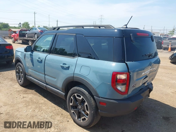 2023 Ford Bronco Sport Outer Banks z VIN 3FMCR9C66PRD01823, wystawiony jako IAAI lot #42817684 z przebiegiem 19 881 mil mil oraz . Historia ofert i sprzedaży dostępna na DreamBid. Obrazek 3.