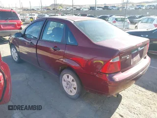 2007 Ford Focus S with VIN 1FAHP34N07W325198, listed as a IAAI auction lot 41893552 with 297,020 mi miles and . Bid and sale history available at carsss.com. Image 3.