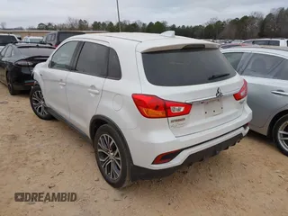 2019 Mitsubishi Outlander ES z VIN JA4AP3AUXKU020149, wystawiony jako IAAI lot #41126065 z przebiegiem 96 273 mil mil oraz . Historia ofert i sprzedaży dostępna na DreamBid. Obrazek 3.