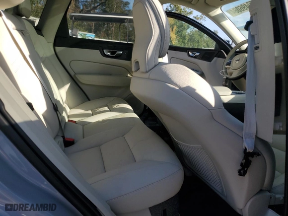 2025 Volvo XC60 Plus with VIN YV4M12RC0S1002767, listed as a Copart auction lot 79496084 with 0 mi miles and Non Repairable. Bid and sale history available at carsss.com. Image 11.