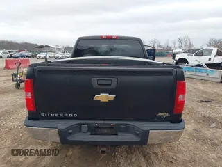 2007 Chevrolet Silverado 1500 1LT with VIN 2GCEK19J271577984, listed as a IAAI auction lot 41736967 with 224,716 mi miles and . Bid and sale history available at DreamBid. Image 16.