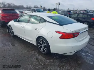 2018 Nissan Maxima SV with VIN 1N4AA6AP5JC386095, listed as a IAAI auction lot 41112752 with 164,596 mi miles. Bid and sale history available at carsss.com. Image 3.