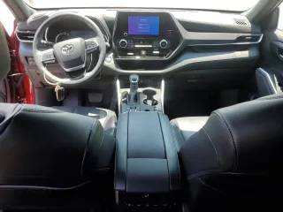 2023 Toyota Highlander L z VIN 5TDKDRBH5PS017100, wystawiony jako Copart lot #61587625 z przebiegiem 49 508 mil mil oraz Szkoda całkowita • Salvage title. Historia ofert i sprzedaży dostępna na DreamBid. Obrazek 8.