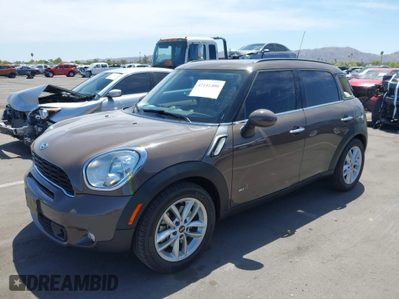 2013 MINI Countryman S ALL4 with VIN WMWZC5C54DWP34224, listed as a IAAI auction lot 42141400 with 33,307 mi miles and . Bid and sale history available at DreamBid. Image 17.