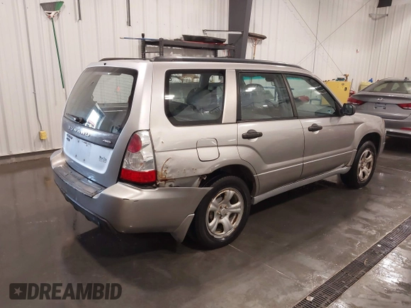 2006 Subaru Forester 2.5 X with VIN JF1SG63616H716249, listed as a IAAI auction lot 42002673 with 147,531 mi miles. Bid and sale history available at carsss.com. Image 4.