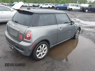 2010 MINI Hardtop S with VIN WMWMF7C52ATZ69781, listed as a IAAI auction lot 42181620 with 80,967 mi miles and . Bid and sale history available at DreamBid. Image 4.