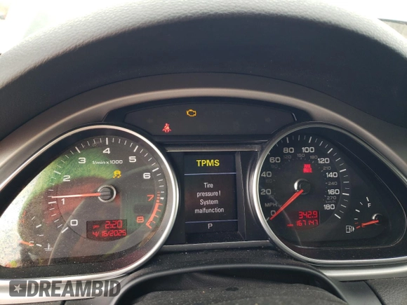 2010 Audi Q7 z VIN WA1CYAFE3AD000545, wystawiony jako Copart lot #53290525 z przebiegiem 167 147 mil mil oraz Czysty tytuł • Clean title. Historia ofert i sprzedaży dostępna na DreamBid. Obrazek 9.