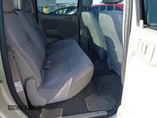 2001 Toyota Tacoma PreRunner z VIN 5TEGN92N41Z768370, wystawiony jako IAAI lot #42228571 z przebiegiem 172 317 mil mil oraz . Historia ofert i sprzedaży dostępna na DreamBid. Obrazek 8.