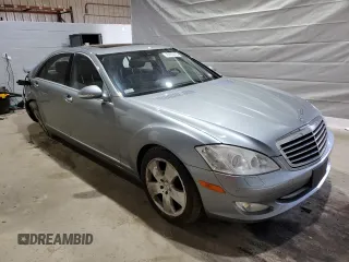 2007 Mercedes-Benz S 550 with VIN WDDNG71X97A085971, listed as a Copart auction lot 49635025 with 104,916 mi miles and Salvage Title. Bid and sale history available at DreamBid. Image 4.