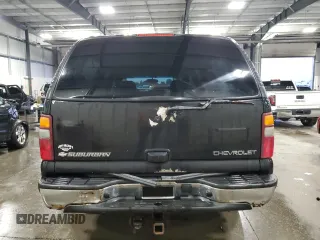 2002 Chevrolet Suburban LT with VIN 1GNFK16Z82J227408, listed as a Copart auction lot 71229194 with 304,713 mi miles and Salvage Title. Bid and sale history available at carsss.com. Image 6.