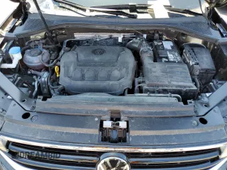 2024 Volkswagen Tiguan SE R-Line Black с VIN 3VV8B7AX6RM170005, выставлен на аукционе Copart как лот 55438145 с пробегом 14 149 миль миль и Списание • Salvage title. История ставок и продаж доступна на DreamBid. Изображение 12.