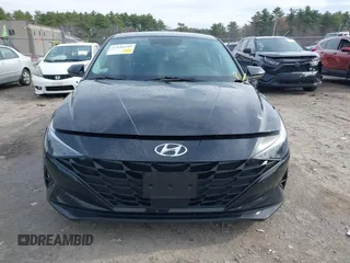 2022 Hyundai Elantra SEL z VIN KMHLS4AG8NU340311, wystawiony jako IAAI lot #42041259 z przebiegiem 37 144 mil mil oraz . Historia ofert i sprzedaży dostępna na DreamBid. Obrazek 13.