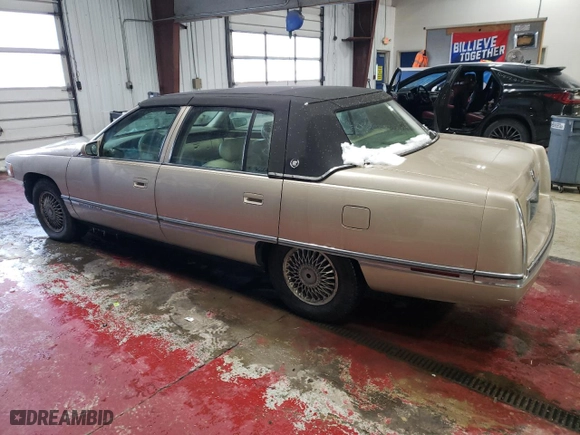 1995 Cadillac DeVille with VIN 1G6KD52B3SU259069, listed as a Copart auction lot 70656044 with 188,183 mi miles and Salvage Title. Bid and sale history available at carsss.com. Image 2.