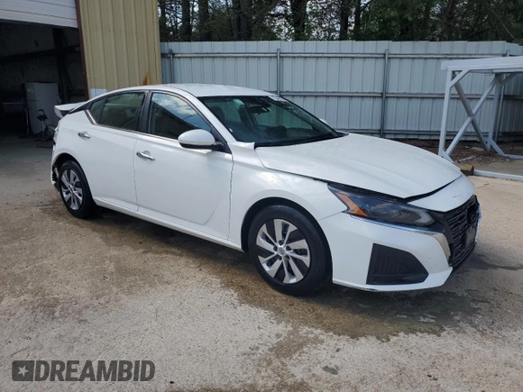 2023 Nissan Altima S with VIN 1N4BL4BV5PN403295, listed as a Copart auction lot 51912825 with 38,114 mi miles and Salvage Title. Bid and sale history available at carsss.com. Image 4.