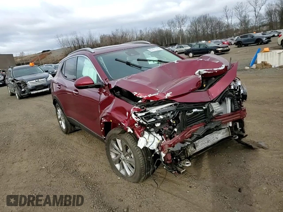 2023 Buick Encore GX Essence с VIN KL4MMGSL9PB133807, выставлен на аукционе Copart как лот 87471314 с пробегом 5 705 миль миль и Списание • Salvage title. История ставок и продаж доступна на DreamBid. Изображение 12.