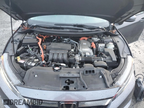2018 Honda Clarity Plug-In Hybrid Touring with VIN JHMZC5F30JC013018, listed as a Copart auction lot 81563074 with 32,401 mi miles and Salvage Title. Bid and sale history available at carsss.com. Image 11.