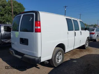 2018 Chevrolet Express Cargo Van with VIN 1GCWGAFP0J1182701, listed as a IAAI auction lot 42014825 with 206,702 mi miles. Bid and sale history available at carsss.com. Image 4.