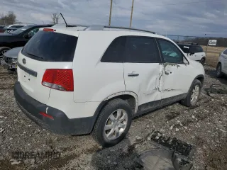 2011 Kia Sorento LX with VIN 5XYKT3A14BG045402, listed as a Copart auction lot 47060655 with 180,982 mi miles and Clean Title. Bid and sale history available at carsss.com. Image 3.