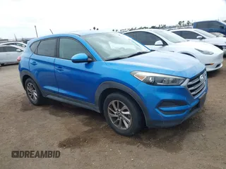 2017 Hyundai Tucson SE z VIN KM8J23A4XHU481618, wystawiony jako IAAI lot #42043541 z przebiegiem 109 525 mil mil oraz . Historia ofert i sprzedaży dostępna na DreamBid. Obrazek 1.