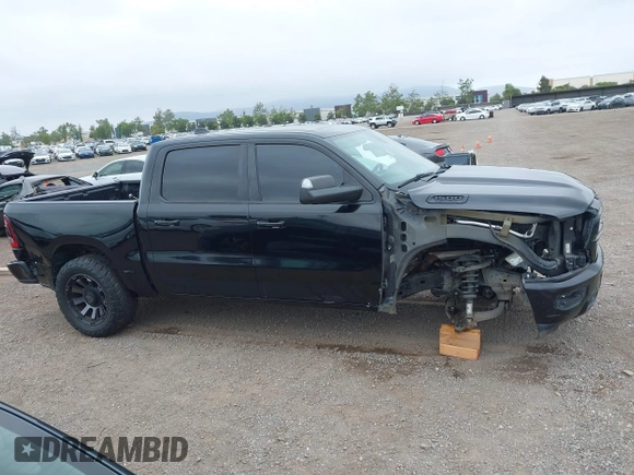 2019 Ram 1500 Big Horn z VIN 1C6RREFT4KN769609, wystawiony jako IAAI lot #42401229 z przebiegiem 46 049 mil mil oraz . Historia ofert i sprzedaży dostępna na DreamBid. Obrazek 14.