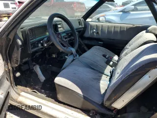 1979 Chevrolet El Camino z VIN 1W80H9R477424, wystawiony jako Copart lot #49366355 z przebiegiem Nie podano mil oraz Nie do naprawy • Non repairable. Historia ofert i sprzedaży dostępna na DreamBid. Obrazek 7.