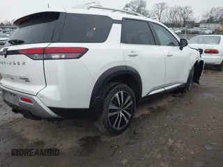 2023 Nissan Pathfinder Platinum с VIN 5N1DR3DJ6PC207668, выставлен на аукционе IAAI как лот 41532859 с пробегом 34 925 миль миль и . История ставок и продаж доступна на DreamBid. Изображение 4.