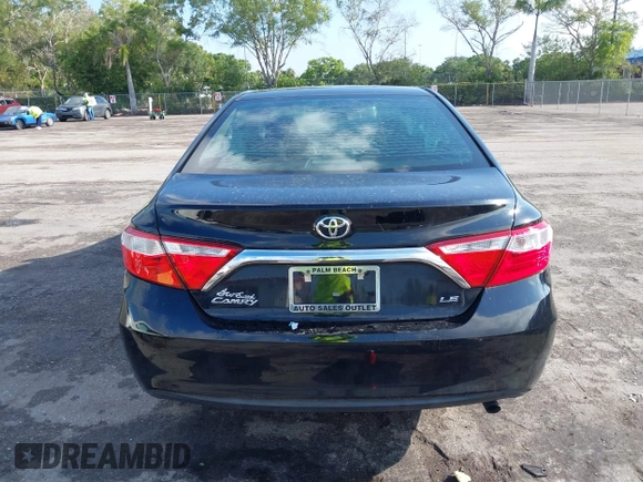 2017 Toyota Camry XLE z VIN 4T1BF1FK1HU805219, wystawiony jako IAAI lot #42199342 z przebiegiem 133 102 mil mil oraz . Historia ofert i sprzedaży dostępna na DreamBid. Obrazek 16.