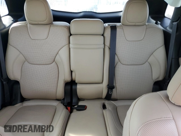 2016 Jeep Cherokee Limited with VIN 1C4PJLDS9GW125918, listed as a Copart auction lot 42929645 with 123,055 mi miles and Salvage title. Bid and sale history available at DreamBid. Image 10.