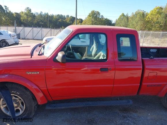 2002 Ford Ranger XL Fleet with VIN 1FTYR44V62PB22992, listed as a IAAI auction lot 40501493 with 211,517 mi miles. Bid and sale history available at carsss.com. Image 15.