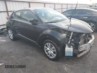 2020 Toyota C-HR LE with VIN JTNKHMBX3L1073585, listed as a IAAI auction lot 41207535 with 167,925 mi miles. Bid and sale history available at carsss.com. Image 1.