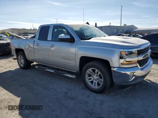 2017 Chevrolet Silverado 1500 LT with VIN 1GCRCREC1HZ130396, listed as a Copart auction lot 45910195 with 89,703 mi miles and Salvage Title. Bid and sale history available at DreamBid. Image 4.