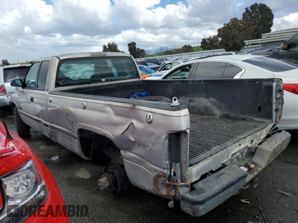 1999 Dodge Ram 2500 with VIN 1B7KC2364XJ541343, listed as a Copart auction lot 49645834 with 129,901 mi miles and Salvage Title. Bid and sale history available at carsss.com. Image 2.
