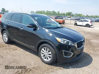 2016 Kia Sorento LX z VIN 5XYPGDA54GG155909, wystawiony jako IAAI lot #42438919 z przebiegiem 112 216 mil mil oraz . Historia ofert i sprzedaży dostępna na DreamBid. Obrazek 1.