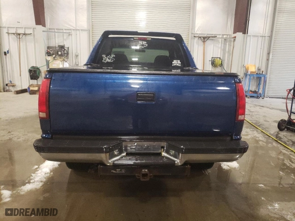 1998 Chevrolet C/K 1500 with VIN 2GCEK19RXW1168328, listed as a Copart auction lot 51498725 with 206,998 mi miles and Salvage Title. Bid and sale history available at carsss.com. Image 6.