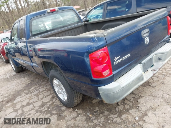 2006 Dodge Dakota ST with VIN 1D7HE22K56S620991, listed as a IAAI auction lot 41824591 with 111,310 mi miles and . Bid and sale history available at DreamBid. Image 3.