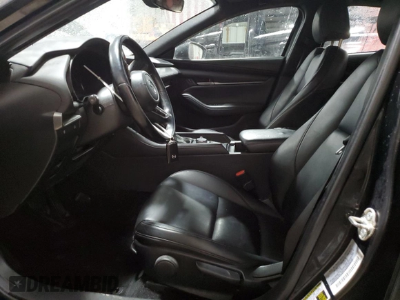 2020 Mazda 3 with VIN JM1BPALM6L1157409, listed as a Copart auction lot 88316725 with 124,313 mi miles and Salvage title. Bid and sale history available at DreamBid. Image 7.