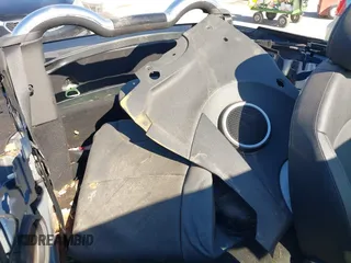 2010 MINI Convertible S с VIN WMWMS3C51ATZ85345, выставлен на аукционе IAAI как лот 41472622 с пробегом 136 061 миль миль и . История ставок и продаж доступна на DreamBid. Изображение 8.