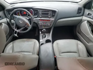 2013 Kia Optima EX z VIN 5XXGN4A7XDG224691, wystawiony jako Copart lot #52872175 z przebiegiem 218 951 mil mil oraz Szkoda całkowita • Salvage title. Historia ofert i sprzedaży dostępna na DreamBid. Obrazek 8.