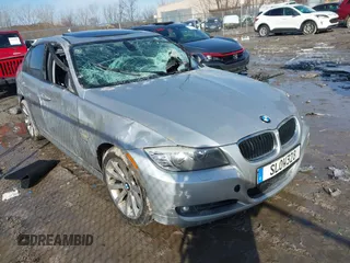 2011 BMW 3 Series 328i xDrive with VIN WBAPK7G50BNN78881, listed as a IAAI auction lot 41694260 with 1 mi miles. Bid and sale history available at carsss.com. Image 1.