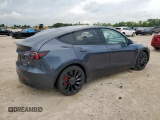 2022 Tesla Model Y Performance with VIN 7SAYGDEF1NF535286, listed as a Copart auction lot 62082545 with 16,387 mi miles and Salvage title. Bid and sale history available at DreamBid. Image 3.
