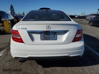 2015 Mercedes-Benz C-Class C 250 with VIN WDDGJ4HB3FG369353, listed as a Copart auction lot 88438815 with 200,335 mi miles and Clean Title. Bid and sale history available at carsss.com. Image 6.