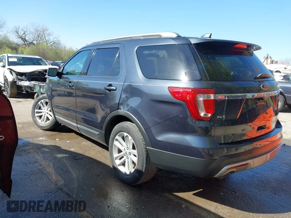 2017 Ford Explorer XLT with VIN 1FM5K7D84HGC76141, listed as a IAAI auction lot 41991832 with 143,504 mi miles and . Bid and sale history available at carsss.com. Image 3.