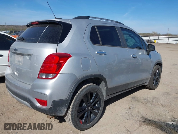 2019 Chevrolet Trax LT with VIN 3GNCJLSBXKL205025, listed as a IAAI auction lot 41855692 with 79,609 mi miles and . Bid and sale history available at carsss.com. Image 4.