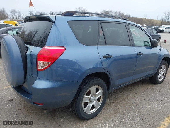 2007 Toyota RAV4 with VIN JTMZD33V875037556, listed as a IAAI auction lot 41974365 with 164,926 mi miles. Bid and sale history available at carsss.com. Image 4.