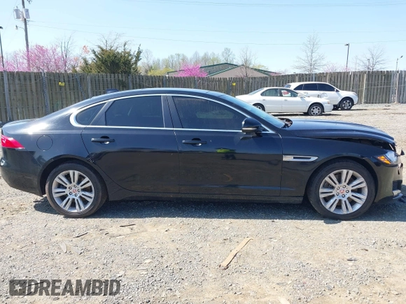 2017 Jaguar XF 35t Premium with VIN SAJBJ4BV2HCY37415, listed as a IAAI auction lot 41902754 with 93,275 mi miles and . Bid and sale history available at DreamBid. Image 13.