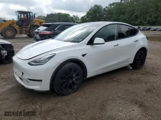 2022 Tesla Model Y Long Range with VIN 7SAYGDEE7NF400417, listed as a Copart auction lot 54723115 with 28,023 mi miles and Salvage Title. Bid and sale history available at carsss.com. Image 1.