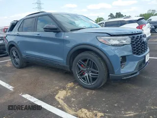 2025 Ford Explorer ST-Line with VIN 1FMUK7KH9SGA91850, listed as a IAAI auction lot 42028931 with 5,770 mi miles and . Bid and sale history available at DreamBid. Image 1.
