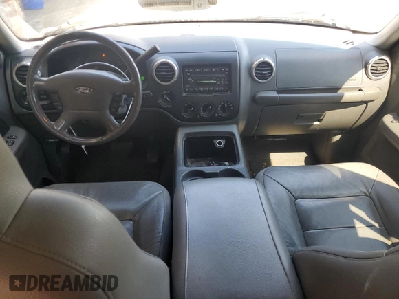2003 Ford Expedition Special Service with VIN 1FMFU16L83LC58206, listed as a Copart auction lot 57591205 with 184,133 mi miles and Salvage title. Bid and sale history available at DreamBid. Image 8.