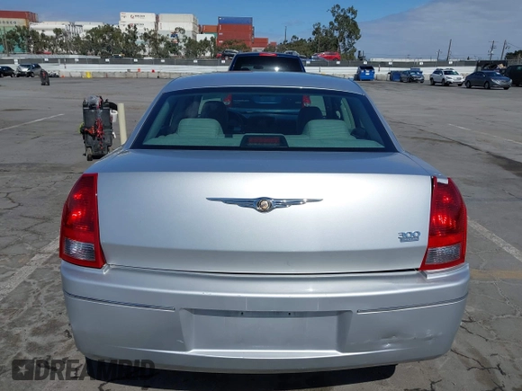 2007 Chrysler 300 Touring with VIN 2C3KA53G57H737815, listed as a IAAI auction lot 42126668 with 46,750 mi miles and . Bid and sale history available at DreamBid. Image 16.